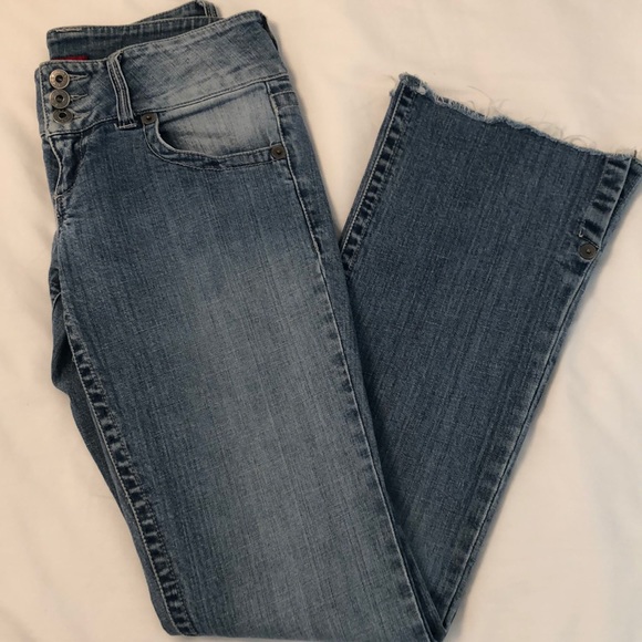 NOT FOR SALE-looking for Guess. Low rise boot cut with a wide waist band. 2006? - Picture 4 of 6